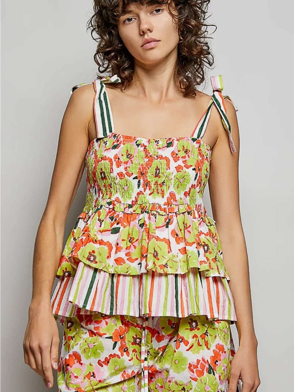 POL Floral Drawstring Women’s 2piece Short Set in Pink & Green - Picture 7 of 7